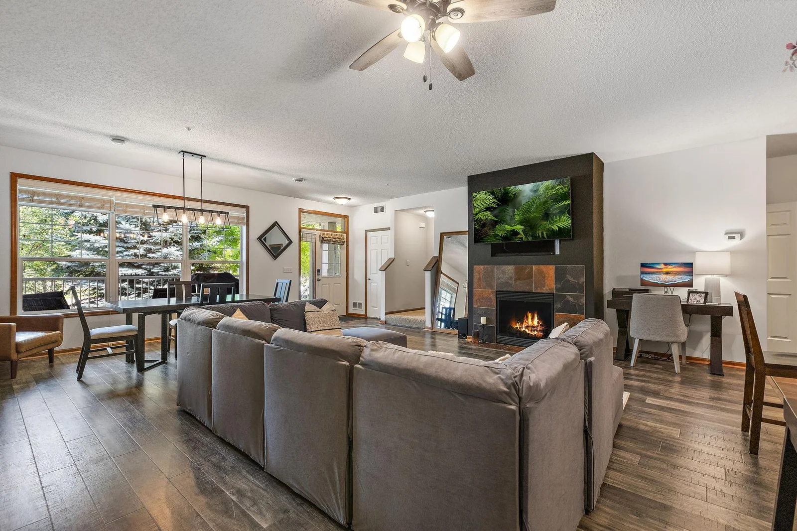 9-web-or-mls-4940 Underwood Ln N Unit B #107, Plymouth, MN 55442 - 3.jpg