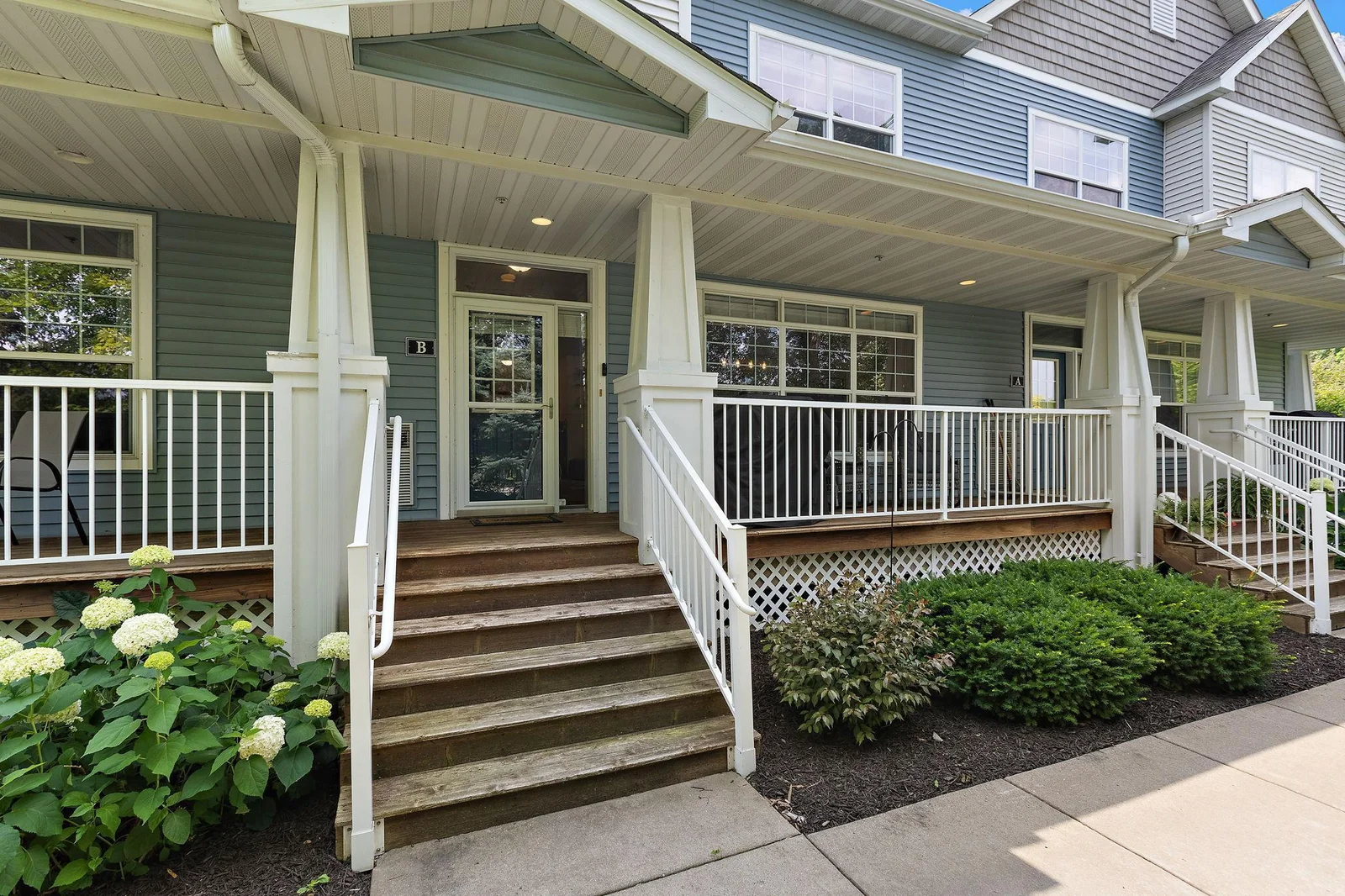7-web-or-mls-4940 Underwood Ln N Unit B #107, Plymouth, MN 55442 - 63.jpg
