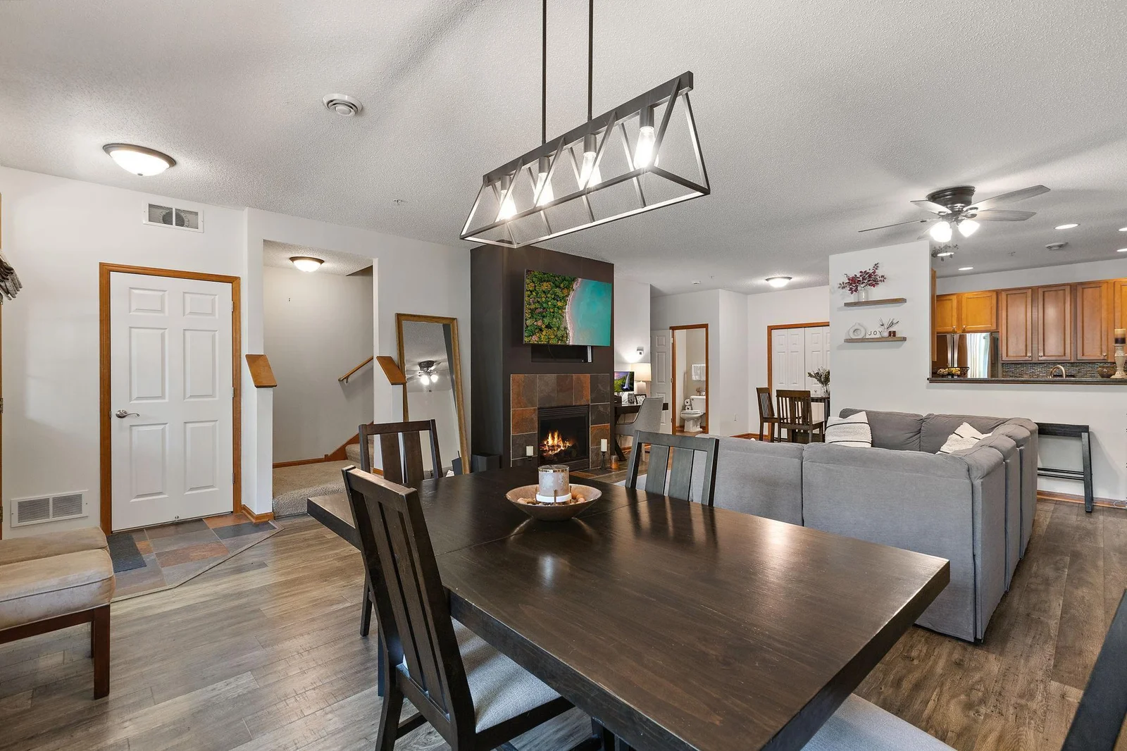 10-web-or-mls-4940 Underwood Ln N Unit B #107, Plymouth, MN 55442 - 6.jpg