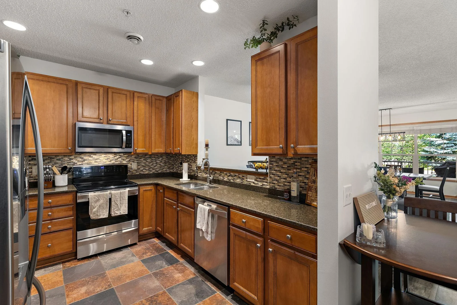 13-web-or-mls-4940 Underwood Ln N Unit B #107, Plymouth, MN 55442 - 12.jpg