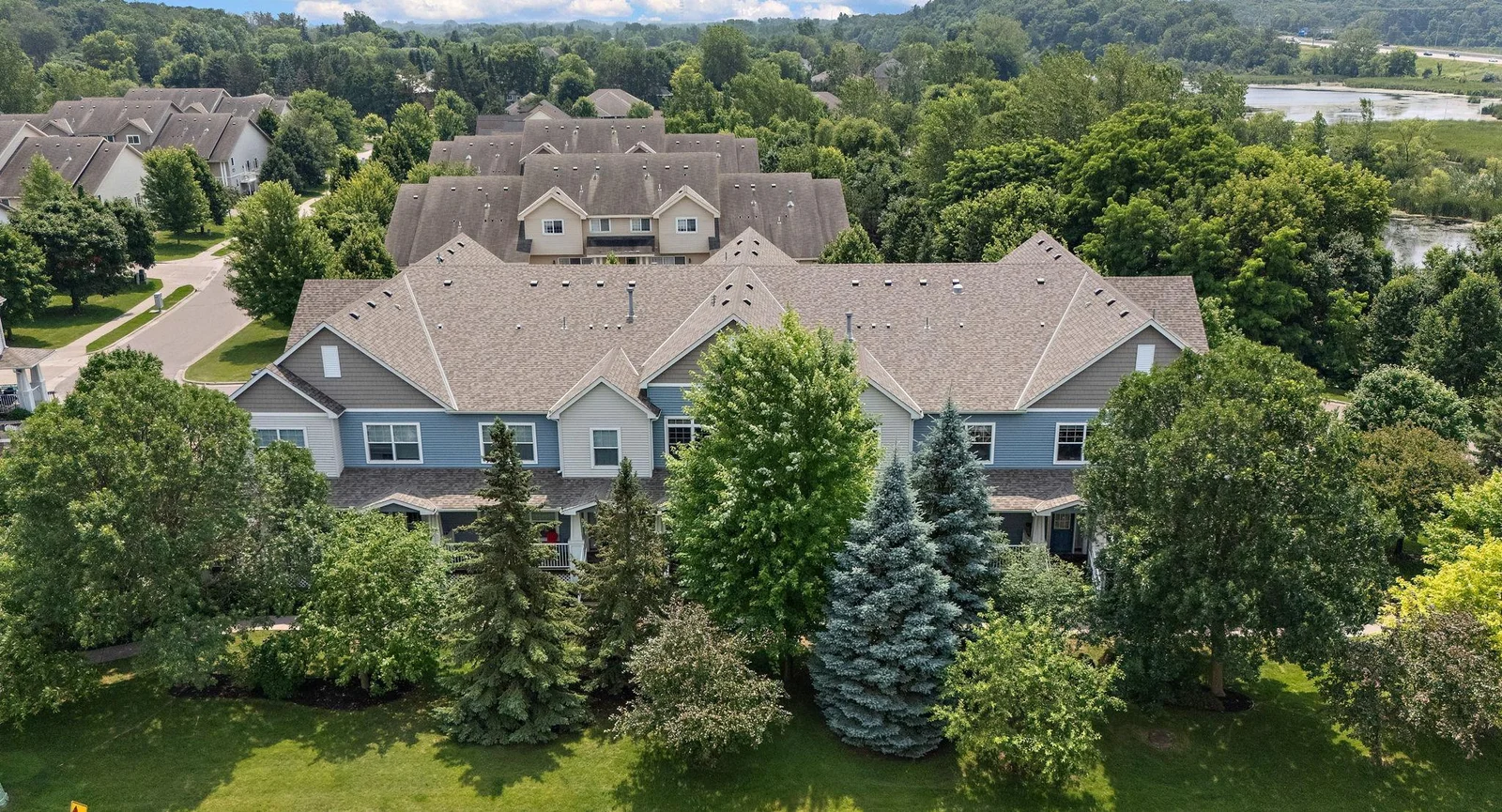 3-web-or-mls-Drone - 4940 Underwood Ln N Unit B #107, Plymouth, MN 55442 - 1.jpg