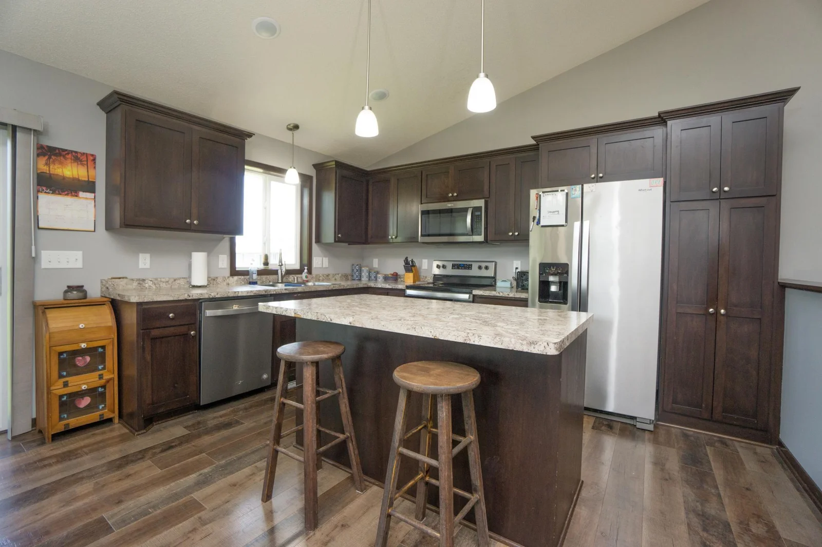 Center island Kitchen with Pantry