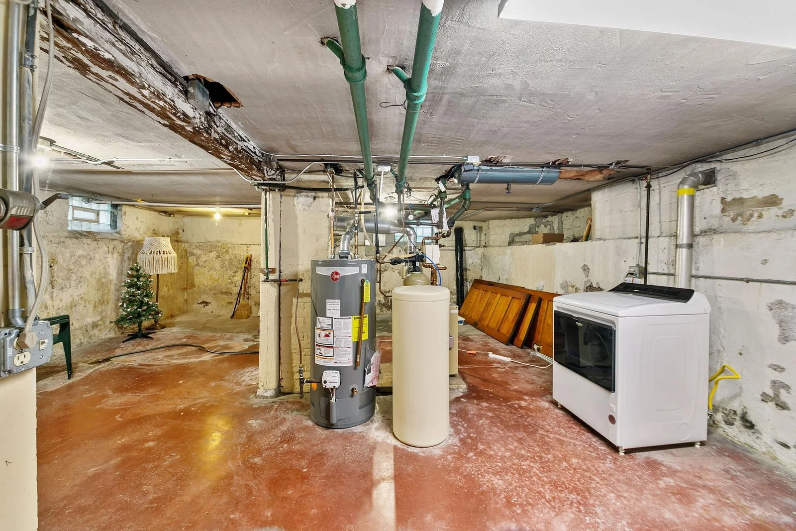 Unfinished basement