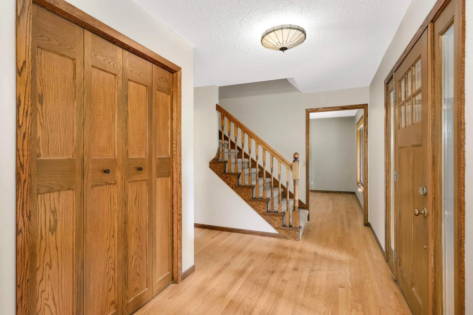 Large coat closet in entry/foyer