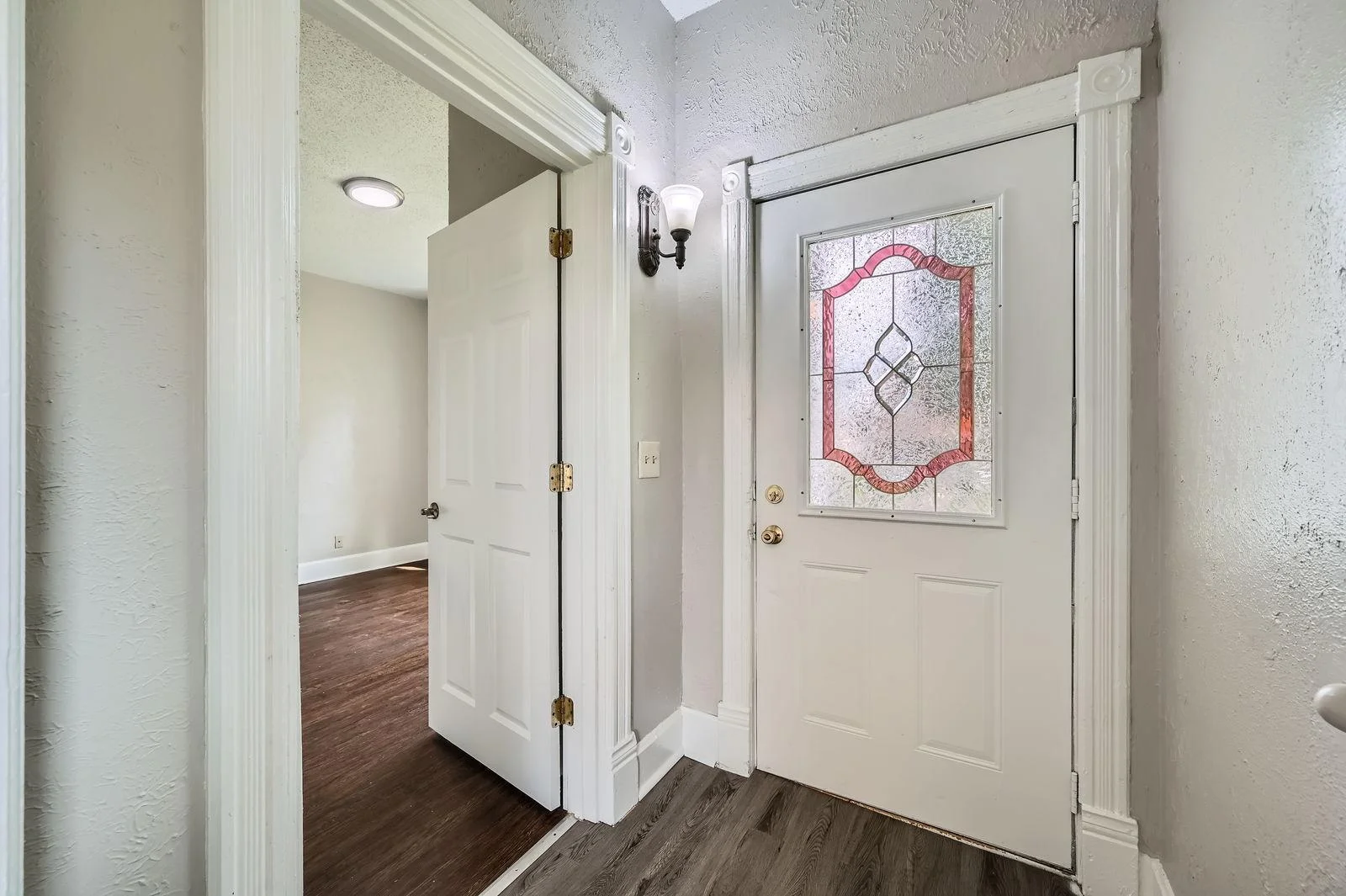 Foyer.jpg