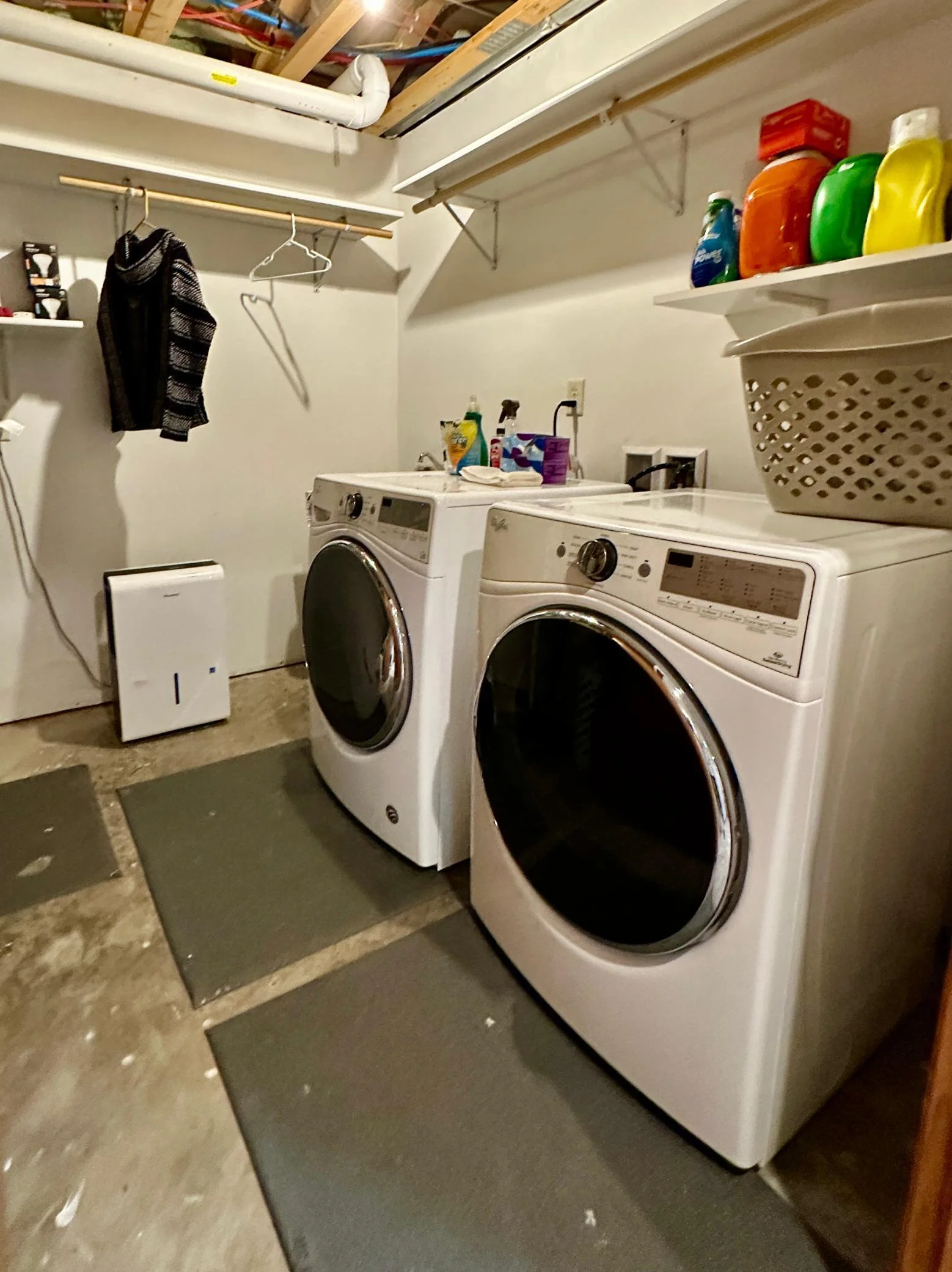 811 laundry.jpg