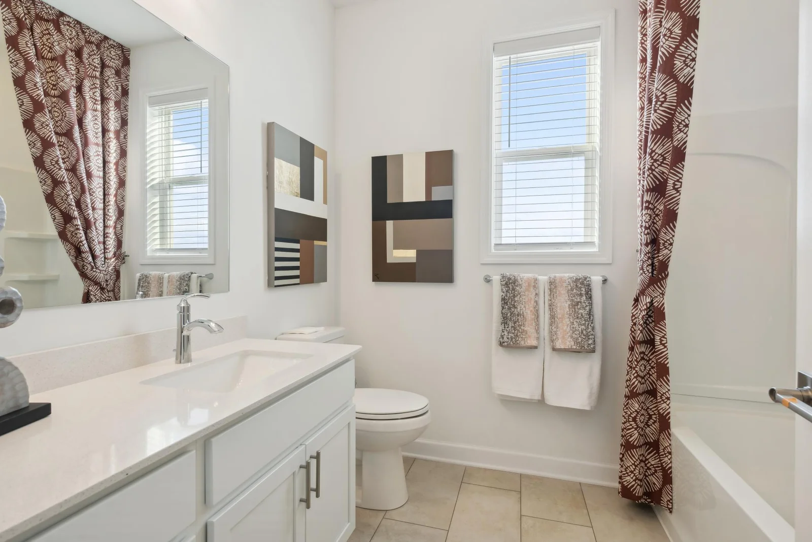 *Photo of model home, actual features may vary. The spacious full bath provides plenty of space for everyone to get ready during those busy mornings.