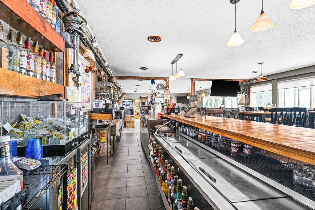 Restaurant Bar.jpg