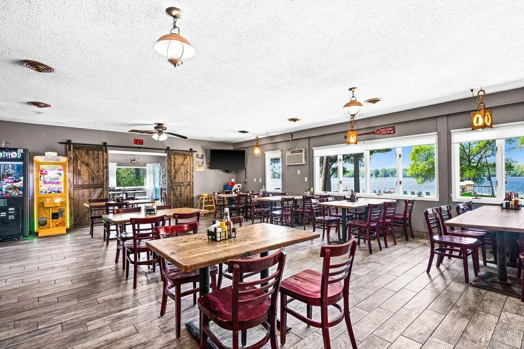 Restaurant 2.jpg