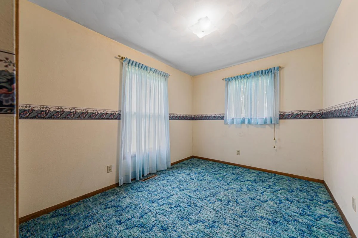 28 Bedroom 1.jpg