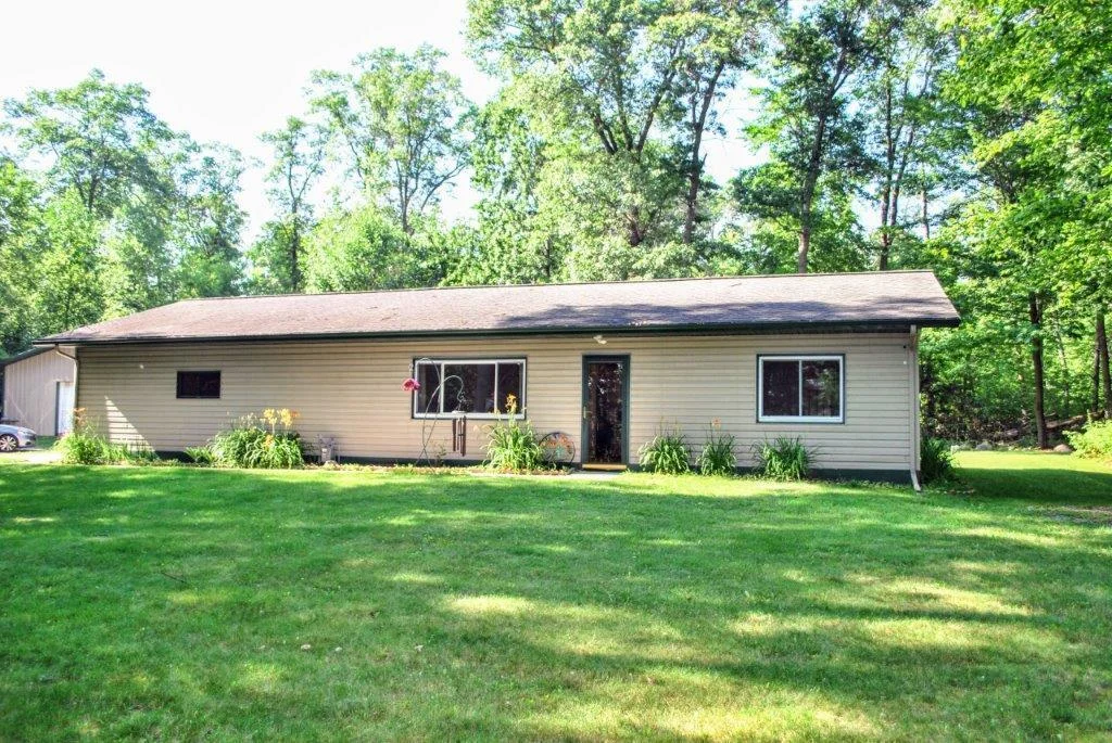 Close to Gull Lake!