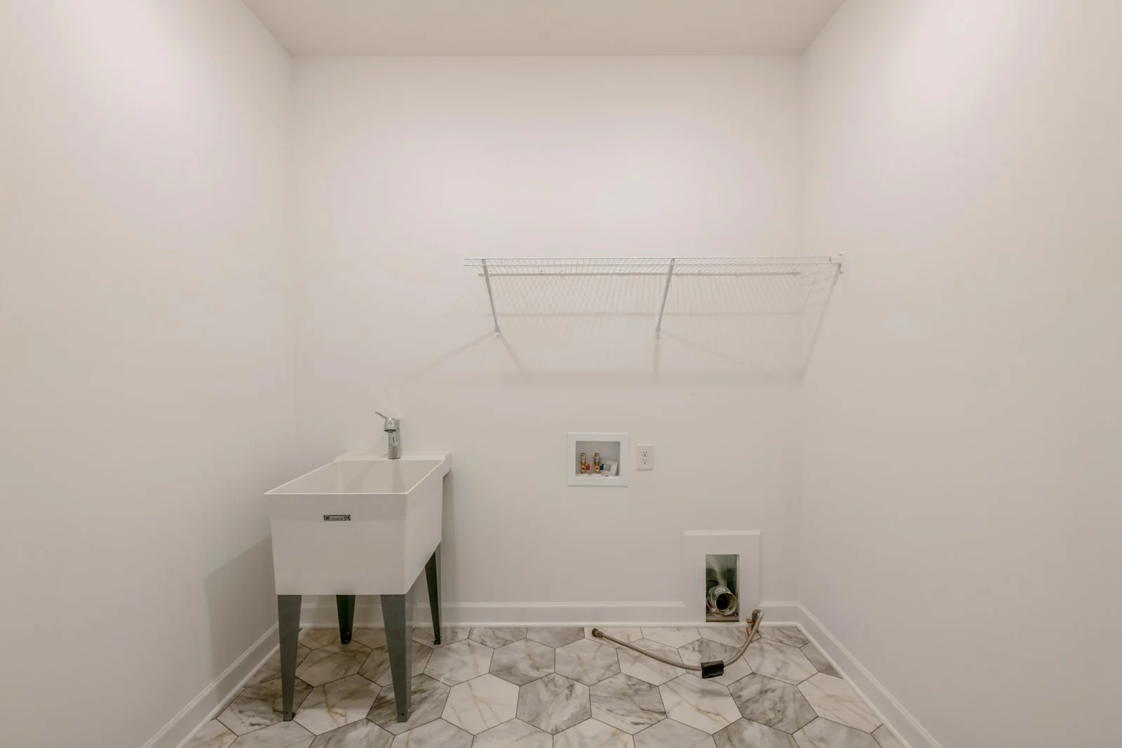 (Photo of a similar home, finishes may vary)