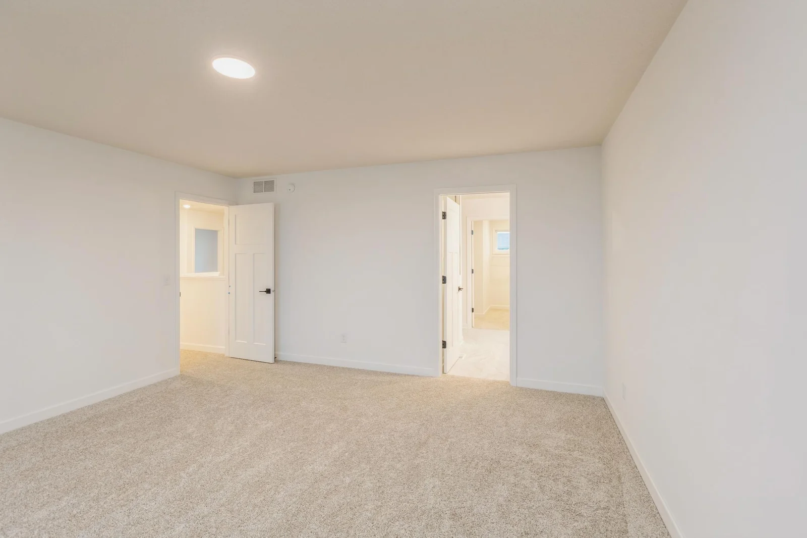 (Actual photo of the home) Home is complete and move in ready!.jpg