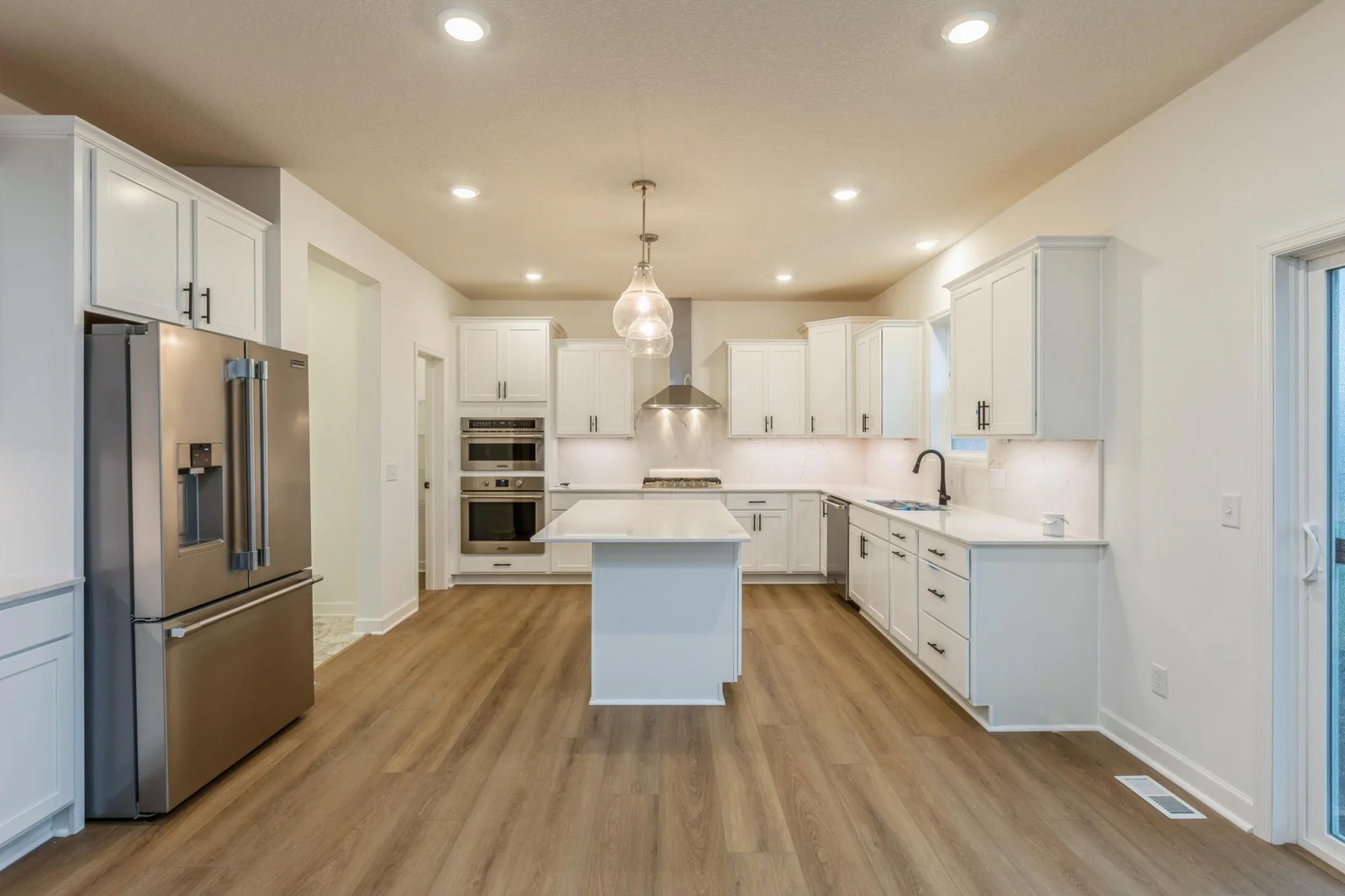(Actual photo of the home) Home is complete and move in ready!