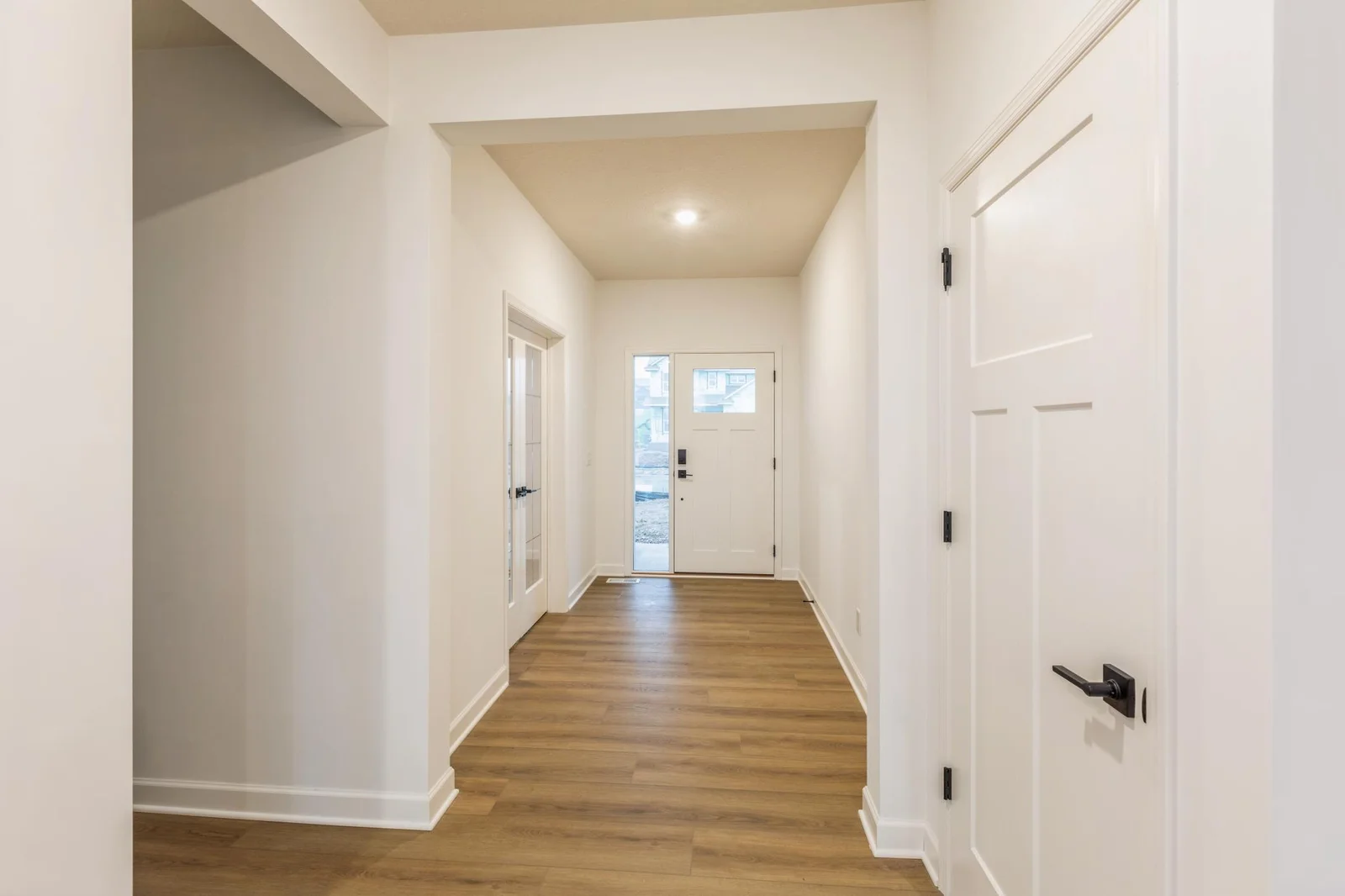 (Actual photo of the home) Home is complete and move in ready!