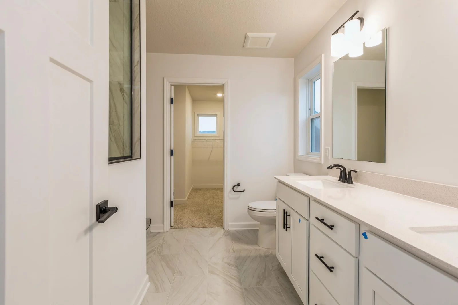 (Actual photo of the home) Home is complete and move in ready!