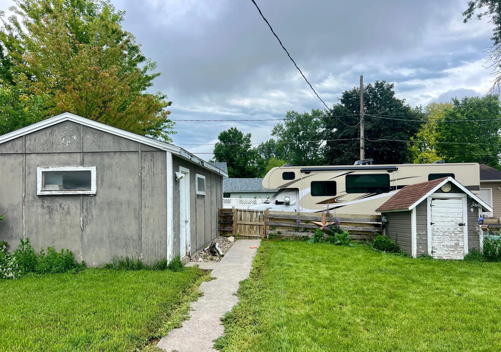 Garage & RV pad