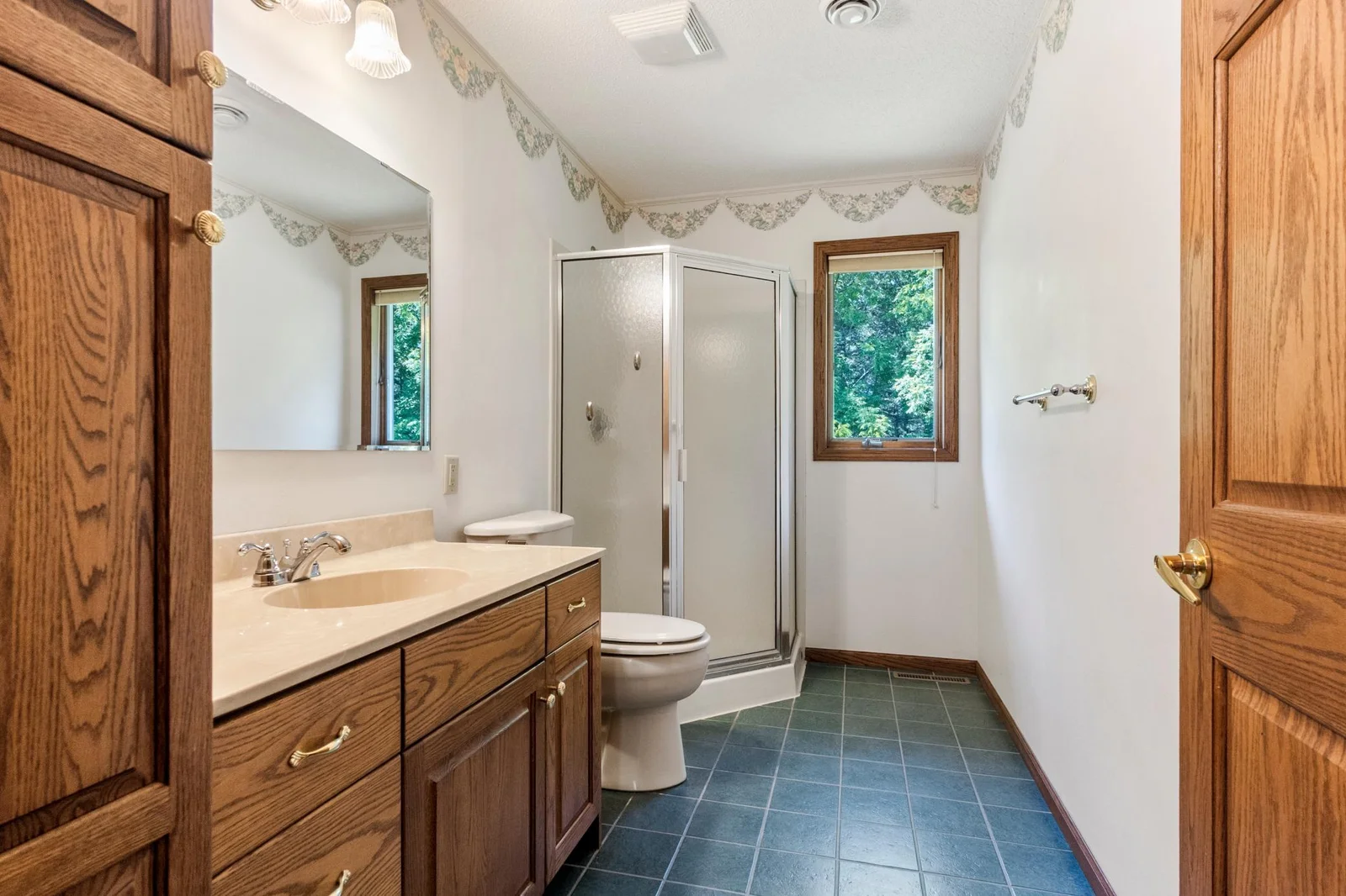 Main Floor Bathroom.JPG