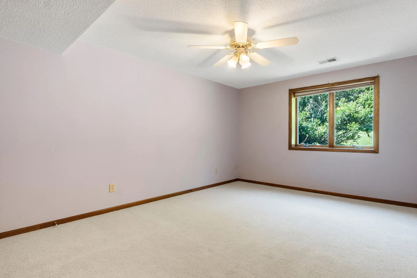 Bedroom 4 Downstairs.JPG