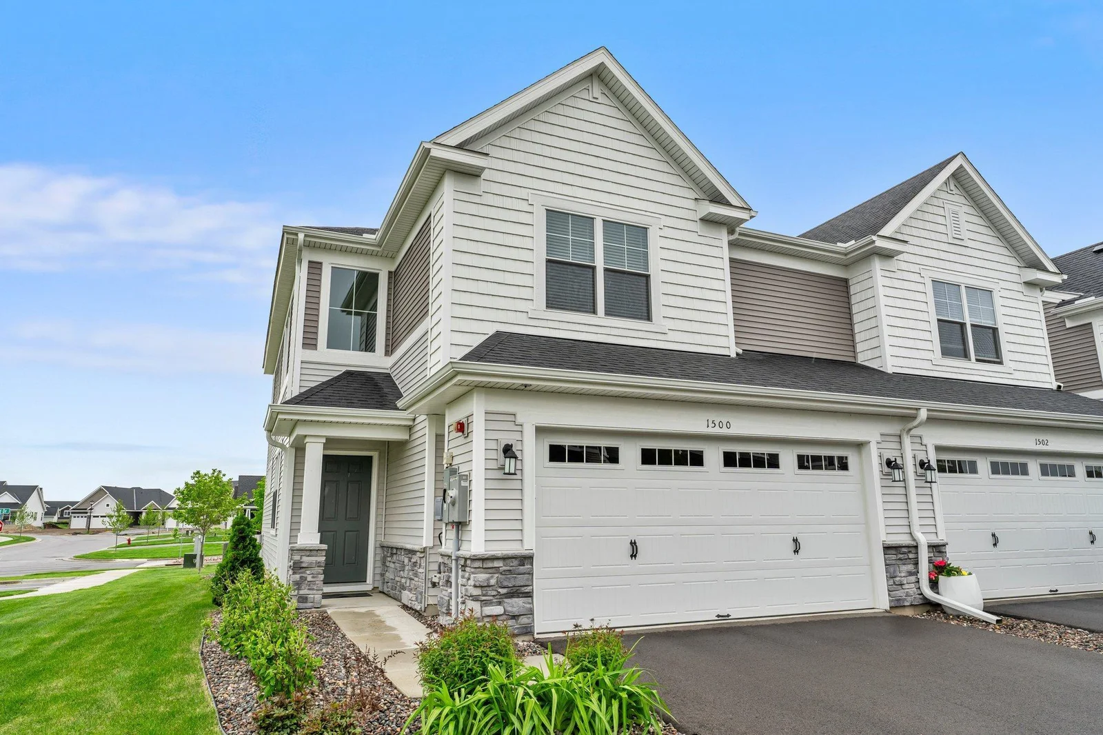 1500 Dogwood Lane, Carver