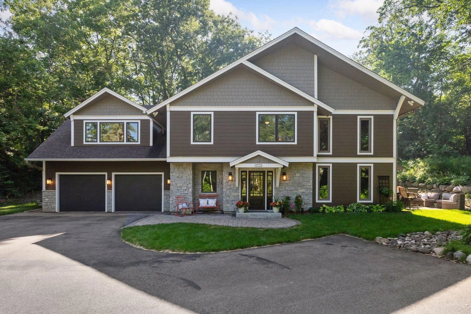 3715 Huntingdon Drive, Minnetonka