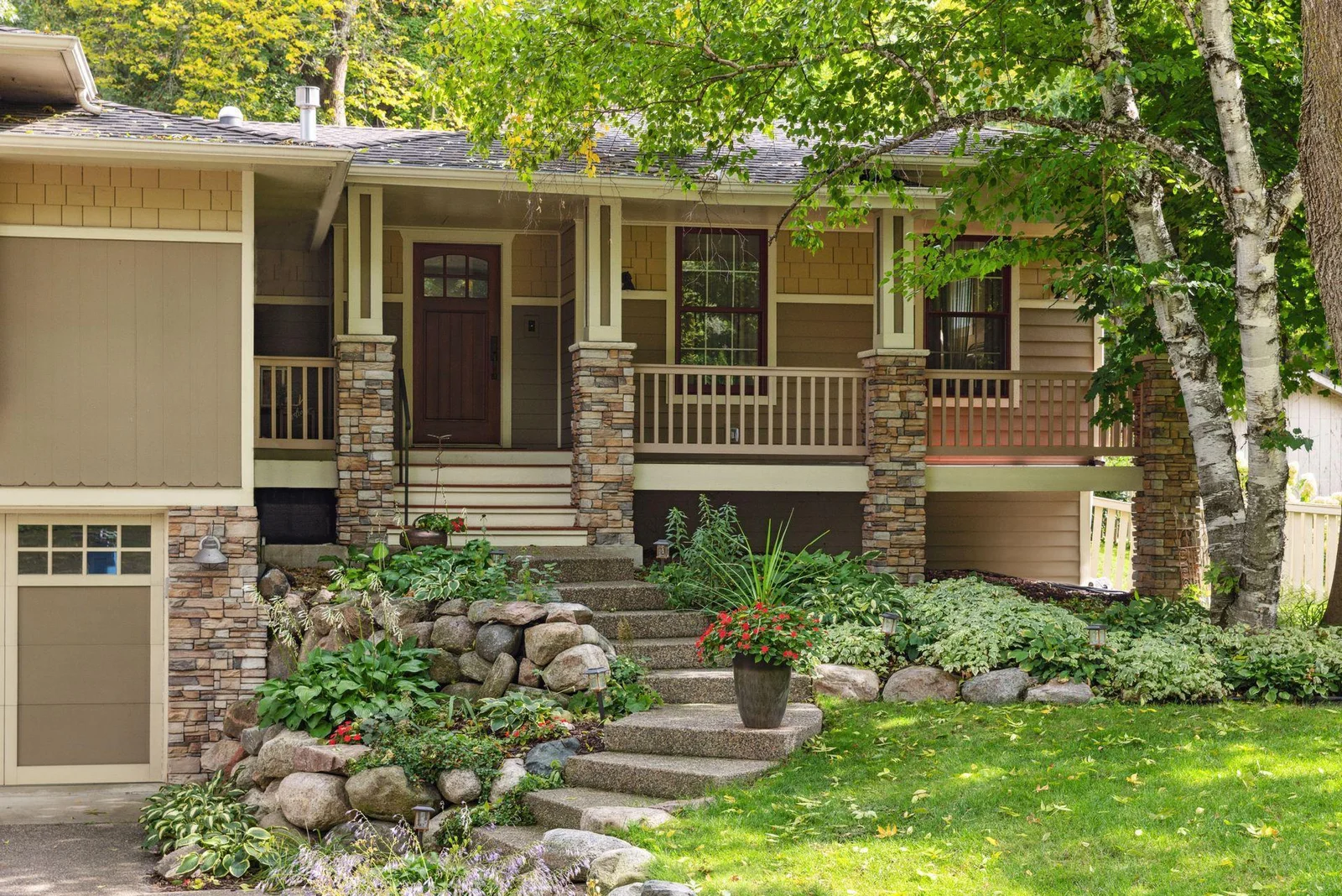 220 Glenbrook Road, Wayzata