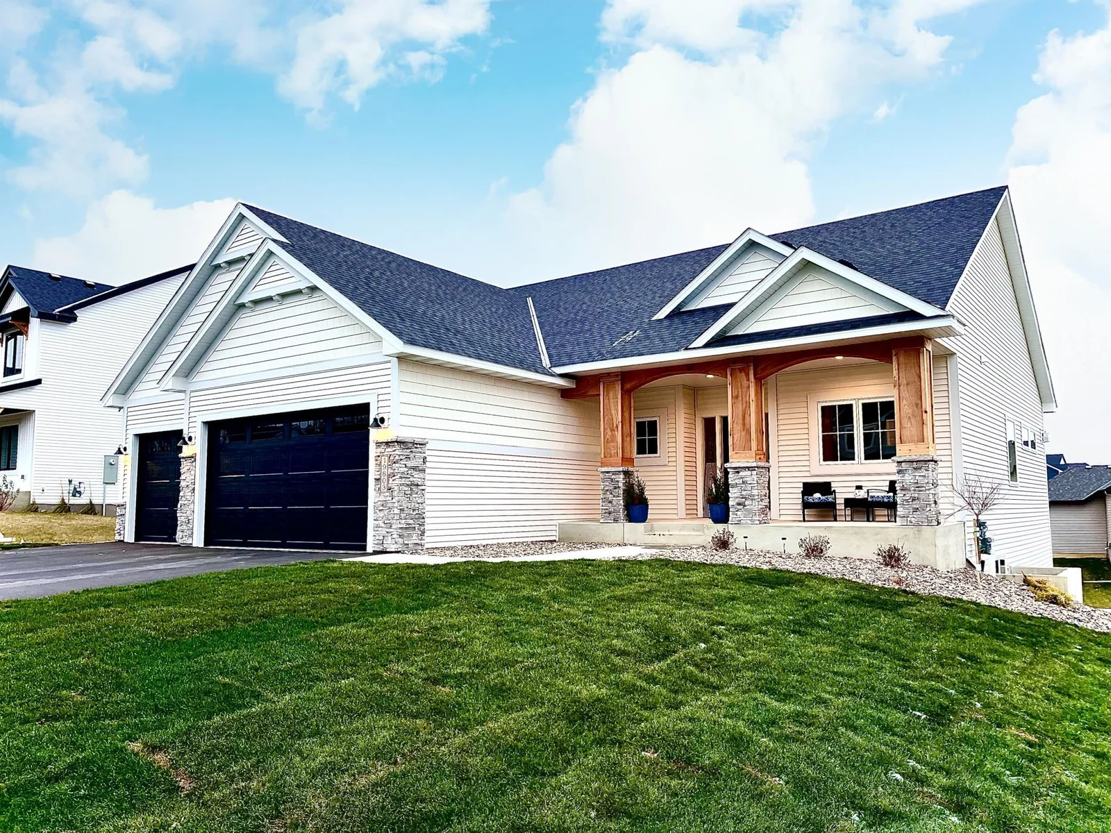 19803 Henning Avenue, Lakeville