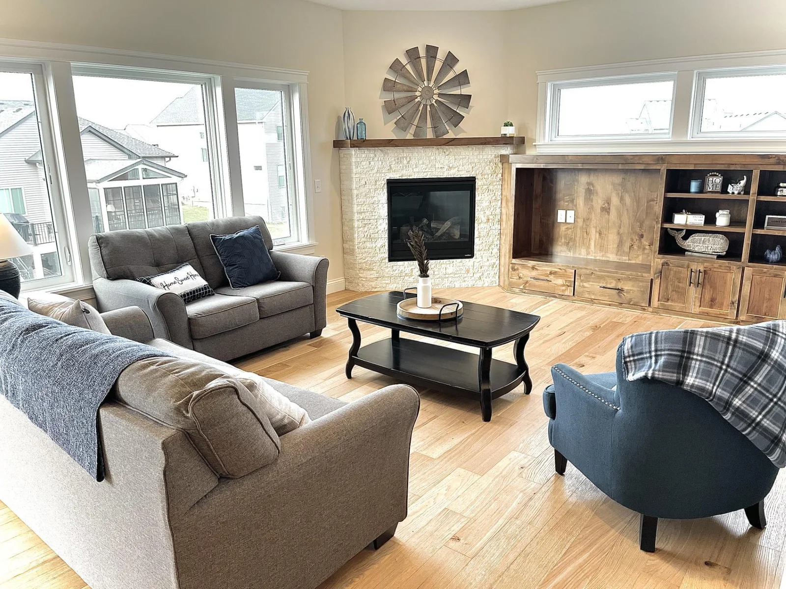 Living Room.jpg