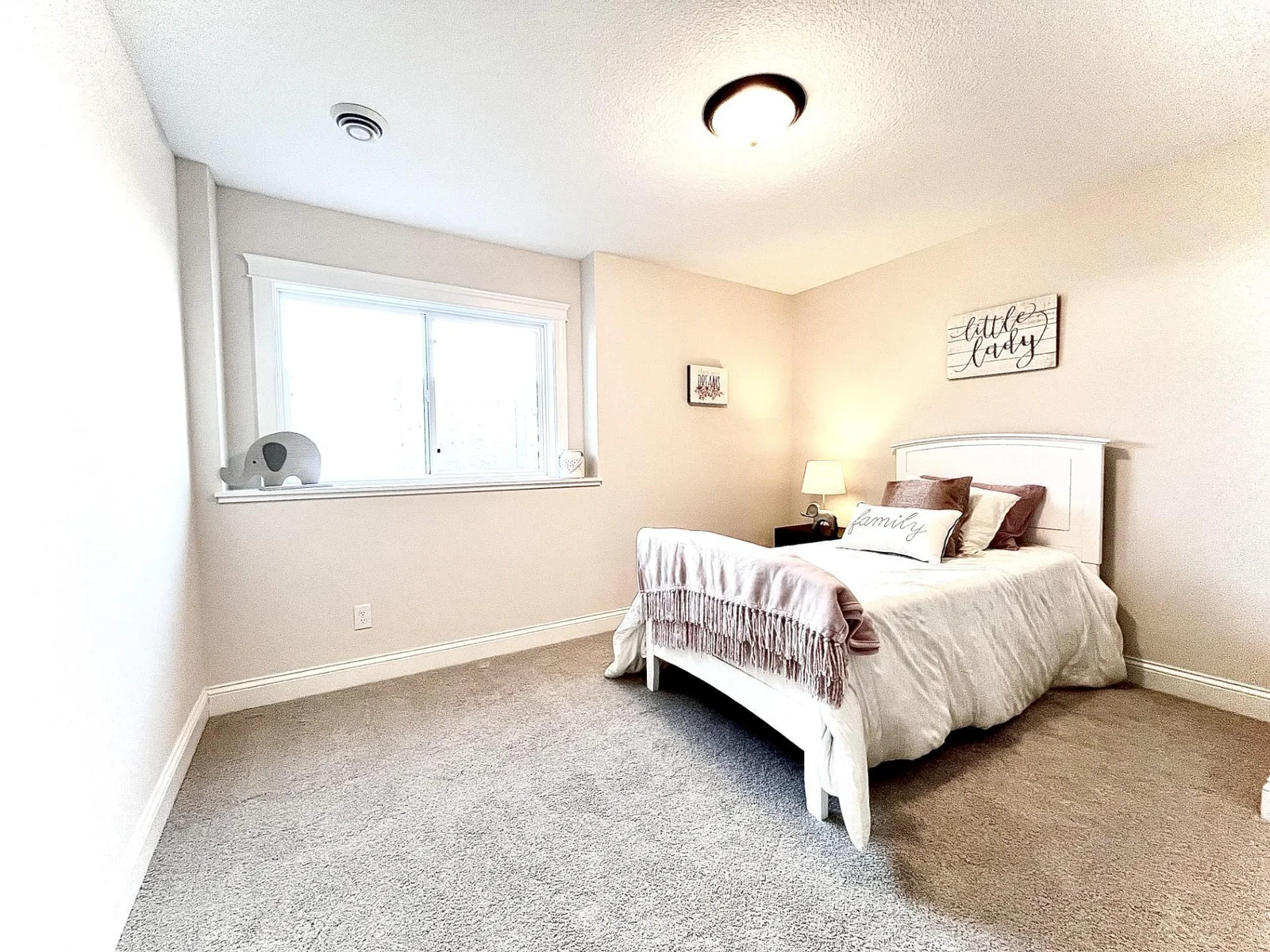 Bedroom4.jpg