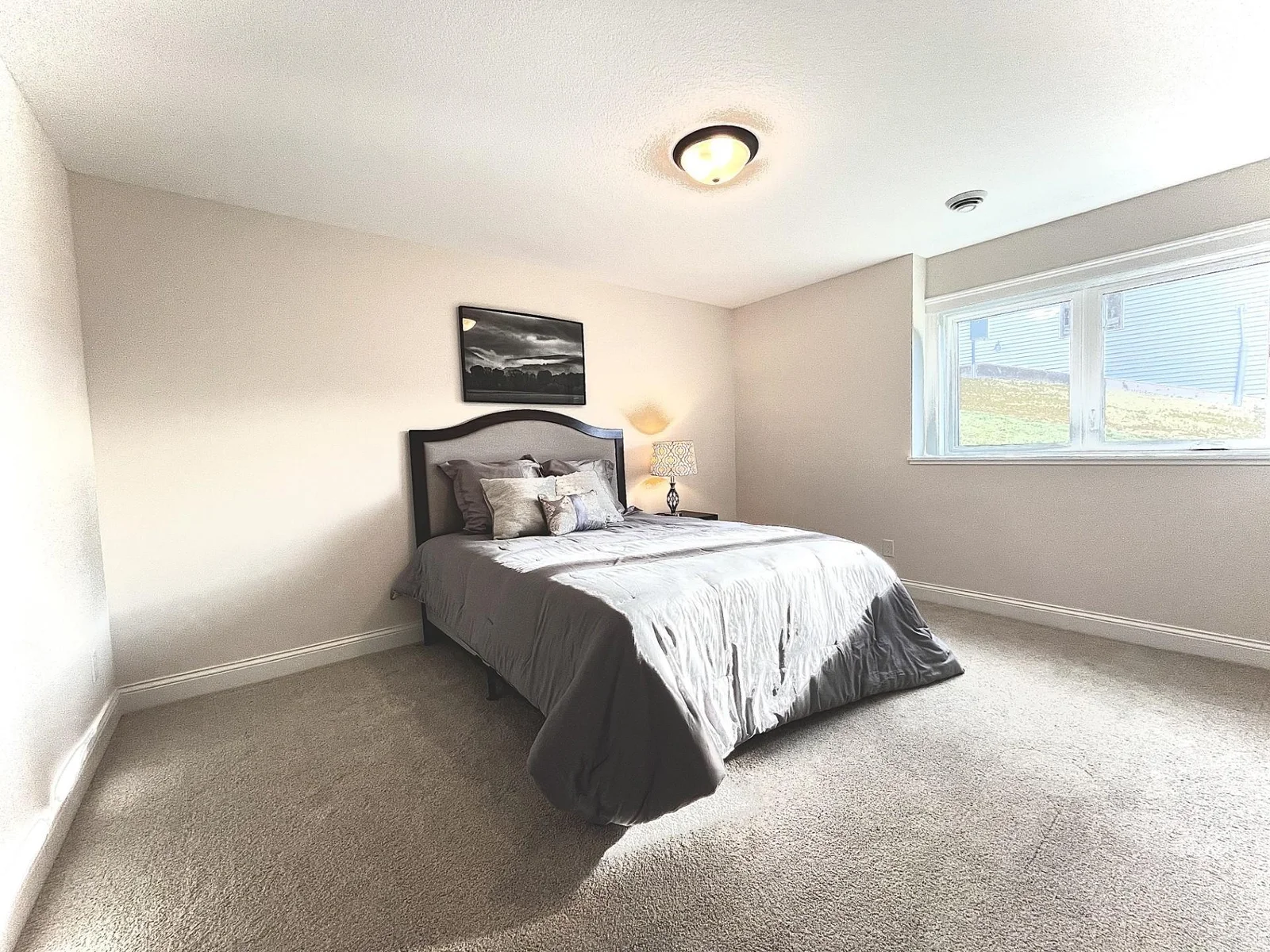 Bedroom3.jpg