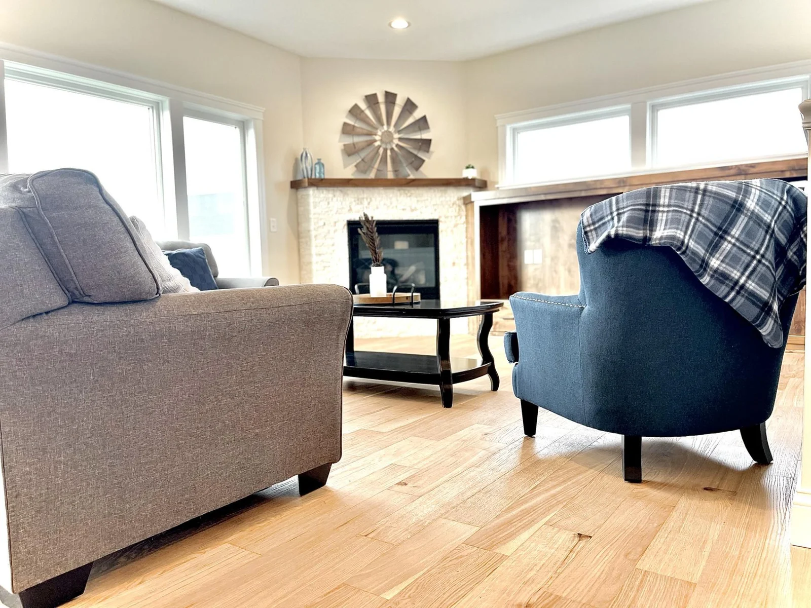 Living Room2.jpg