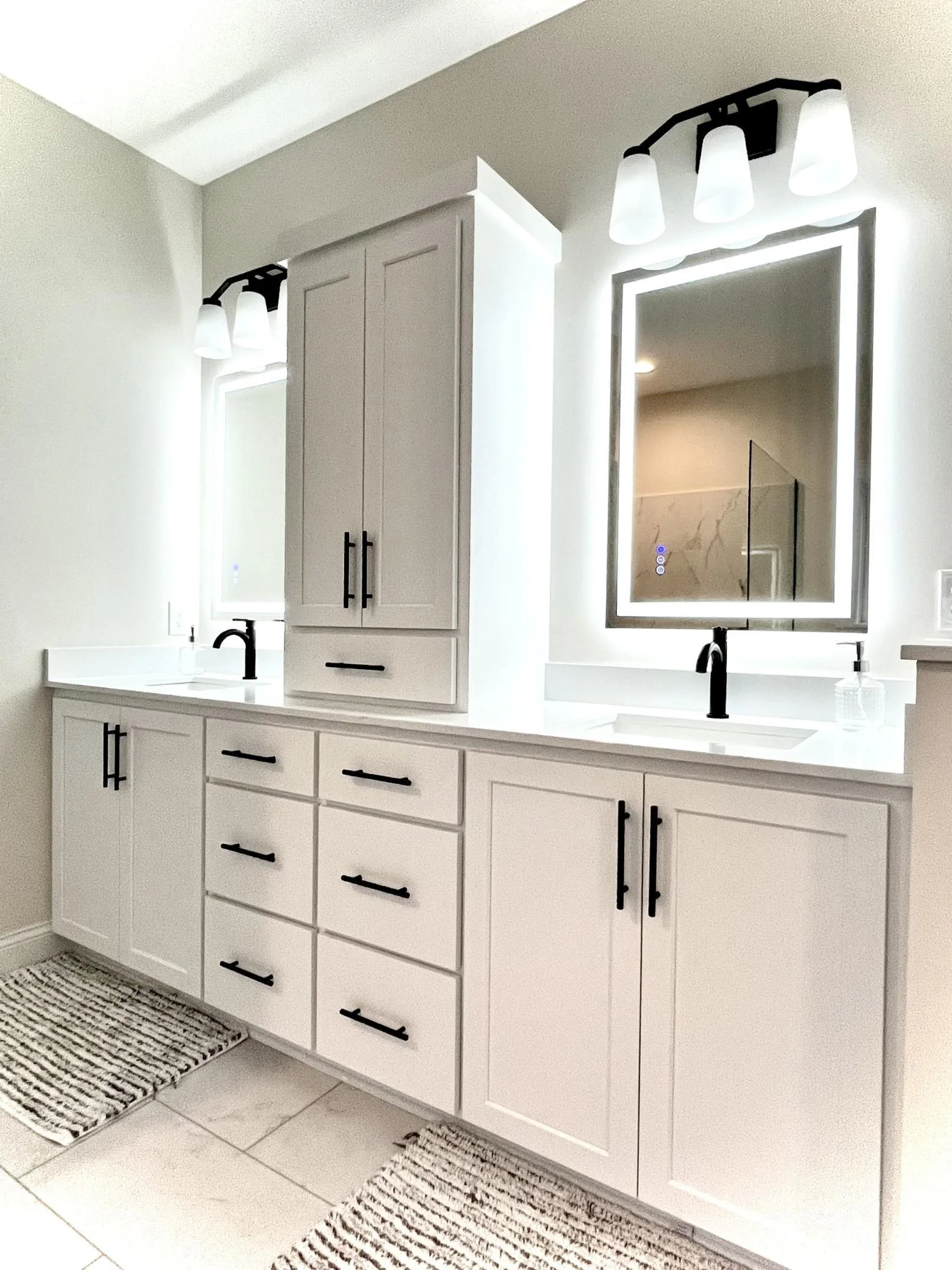 Owners Bath.jpg
