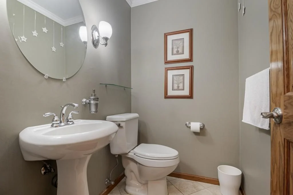 Main Level 1/2 Bath