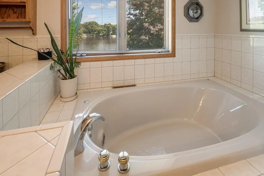 Soaking Tub