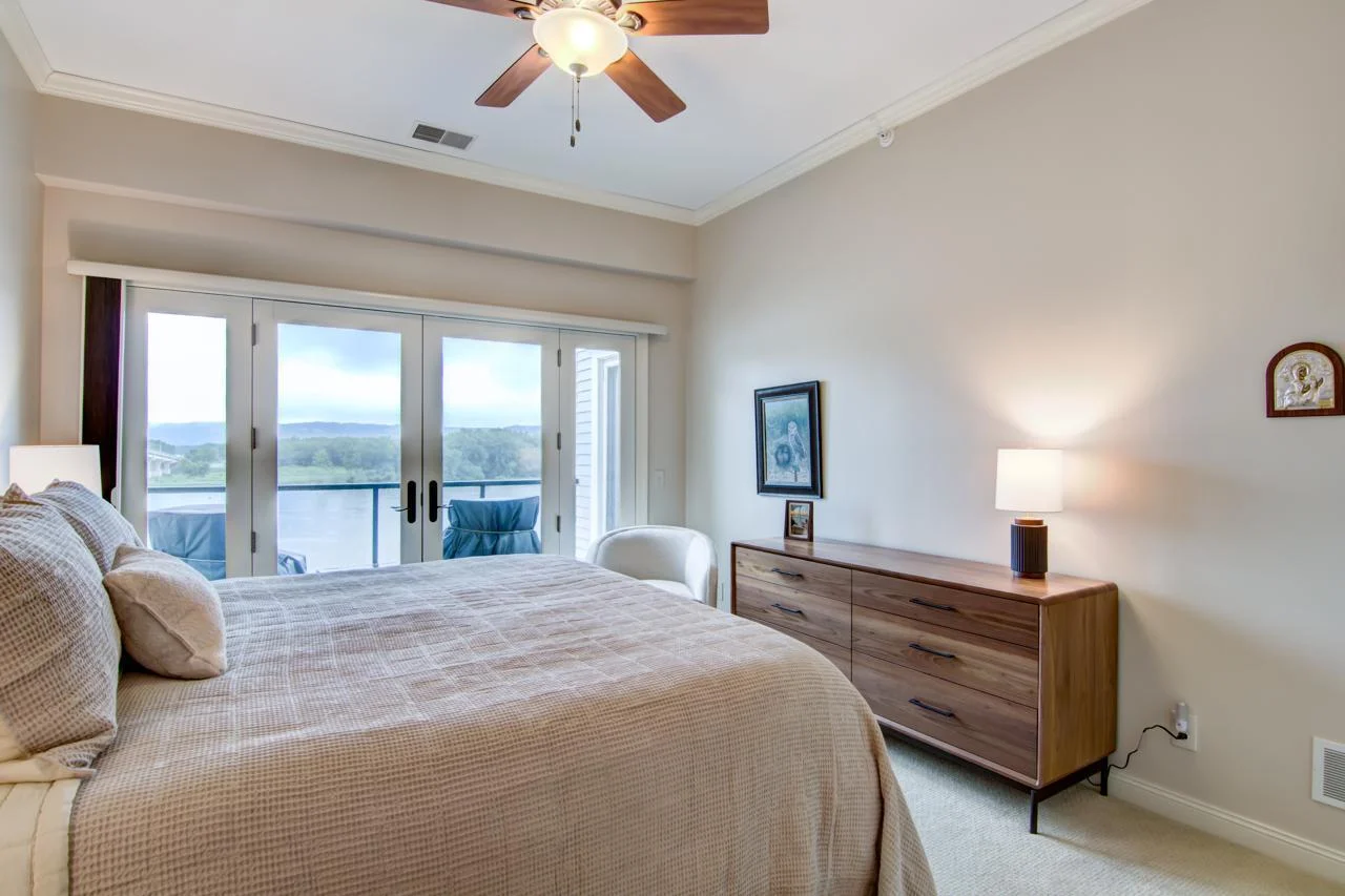 12-06-Master-Bedroom-1.jpg
