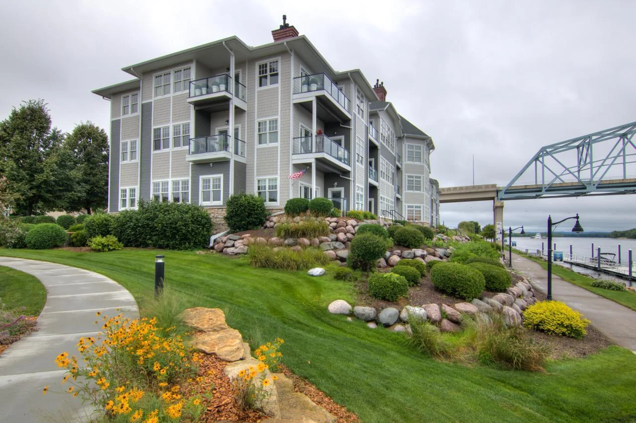 31-20-Exterior-6.jpg