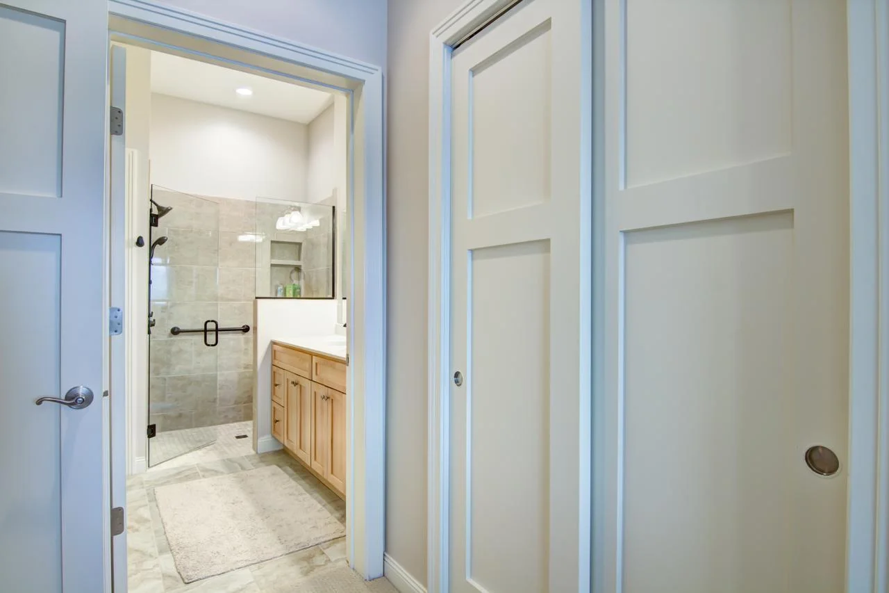 15-07-Master-Bathroom-1.jpg
