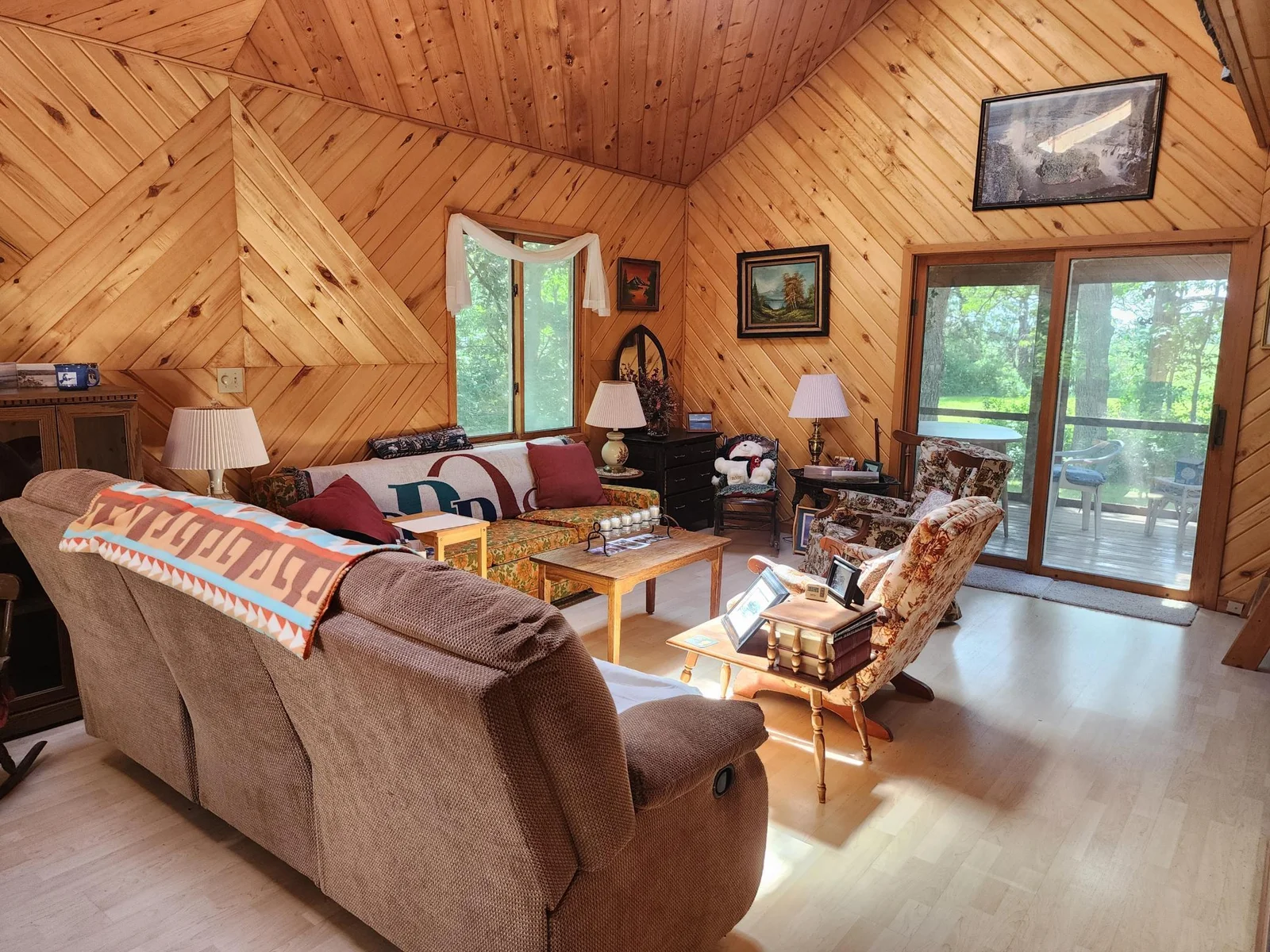 Living Room.jpg