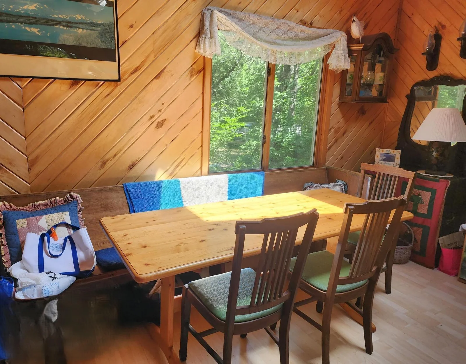 Dining area.jpg