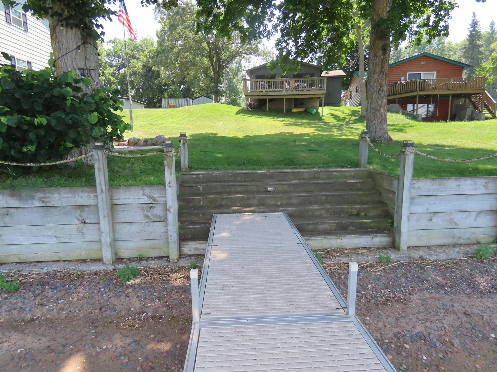 Just a few short steps to dock