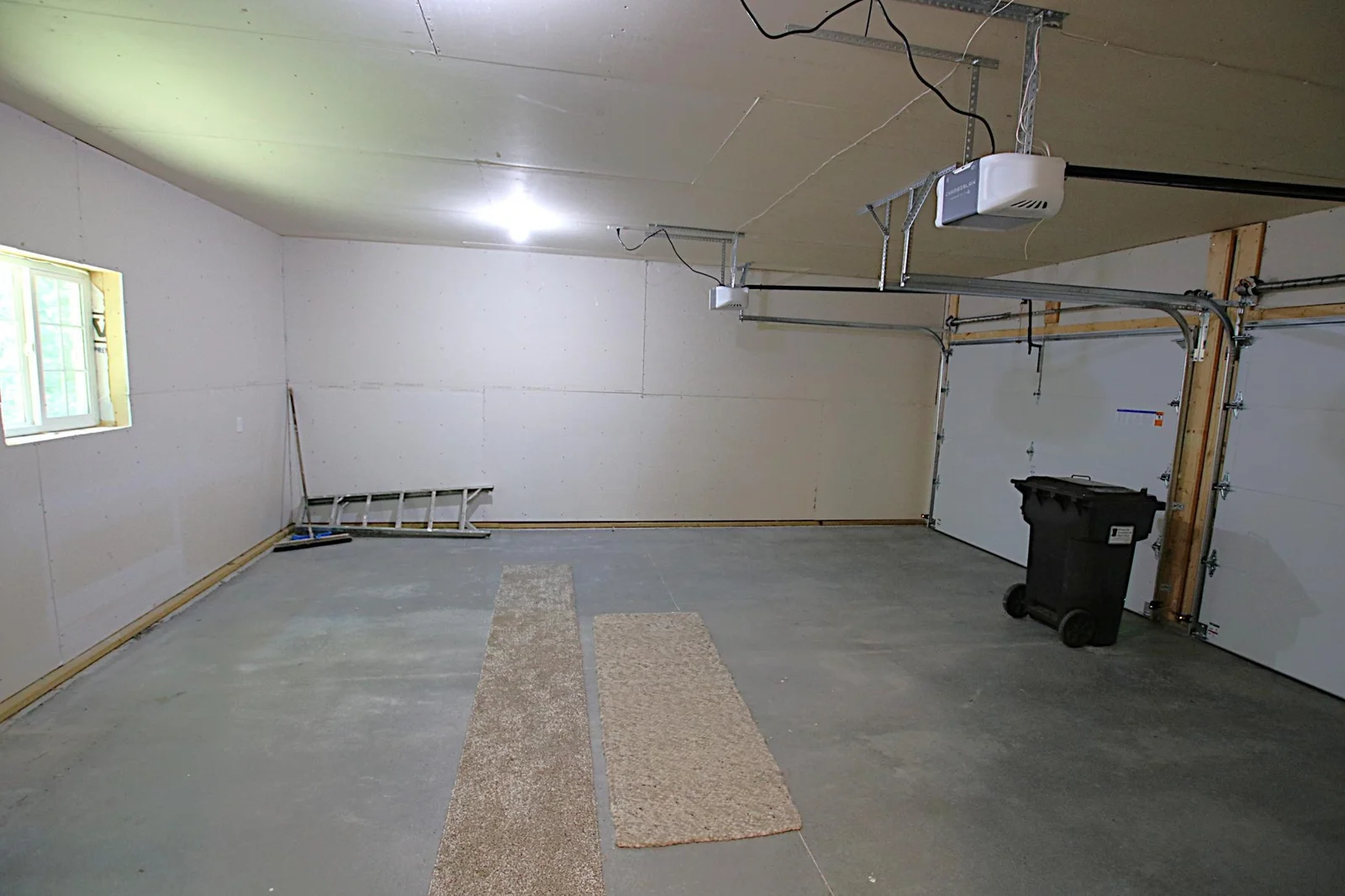 Attached 2 Car Garage (Insulated)