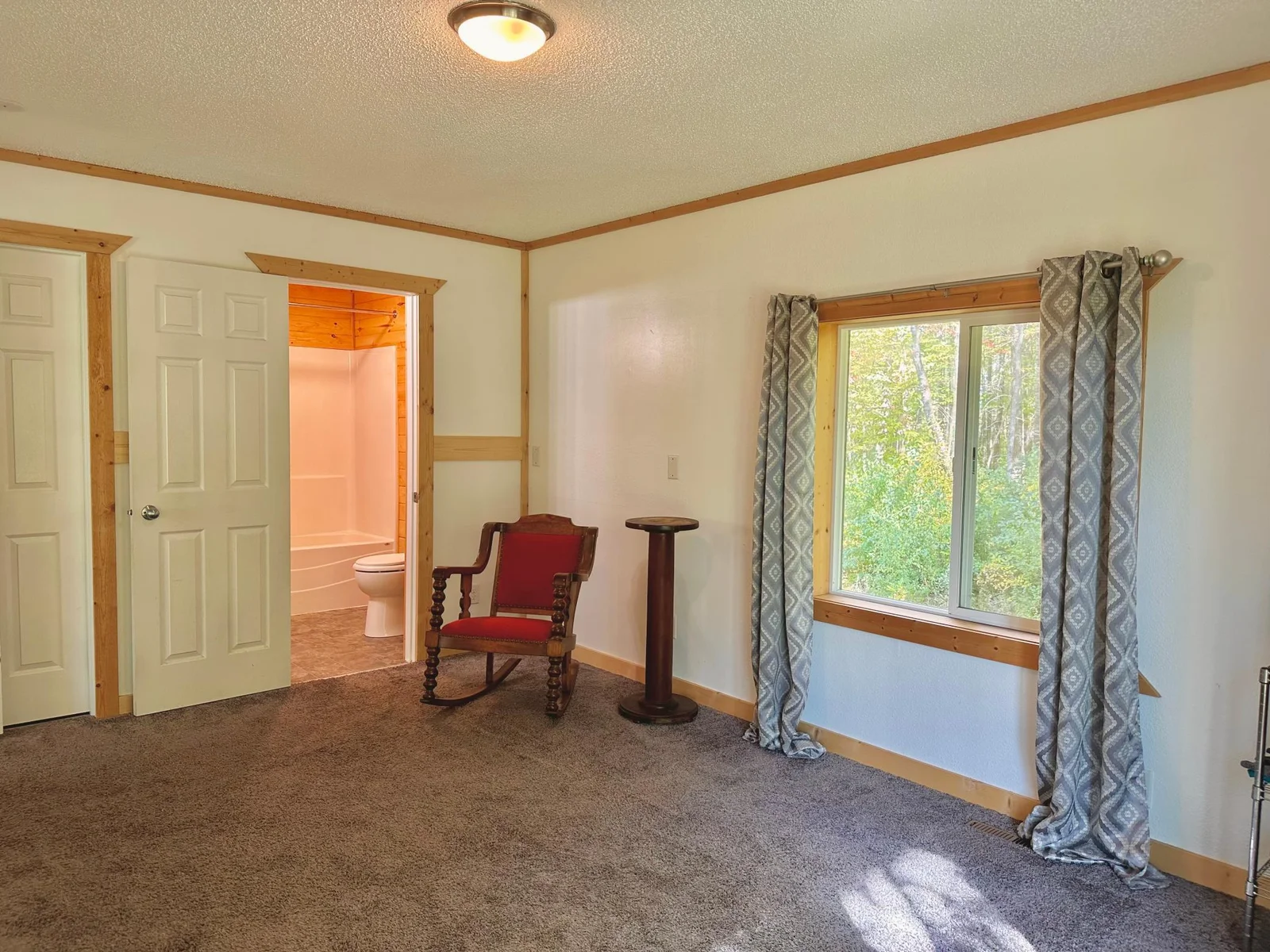 The primary bedroom has its own full private ensuite