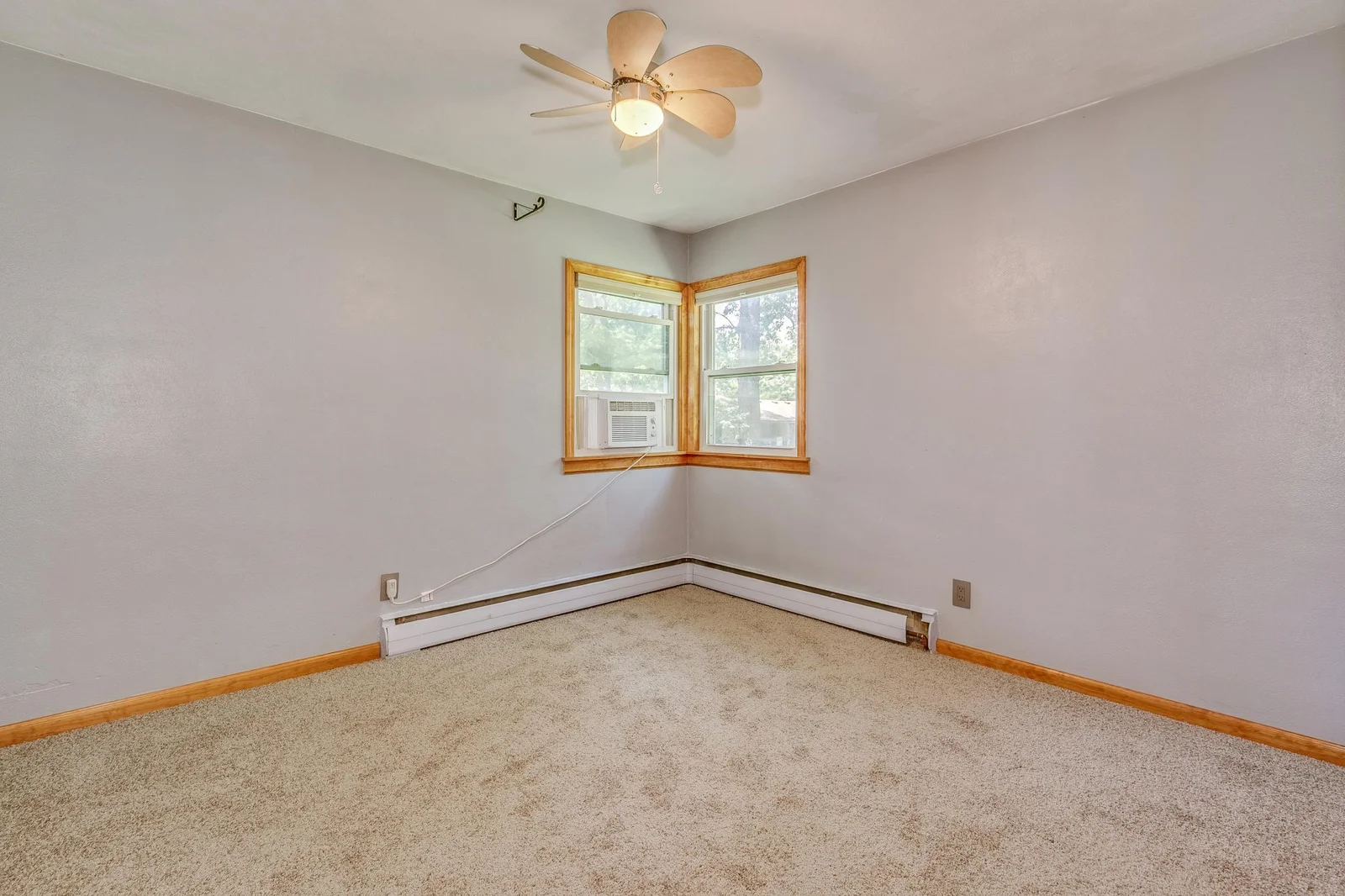 2643.1st.St (15).jpg