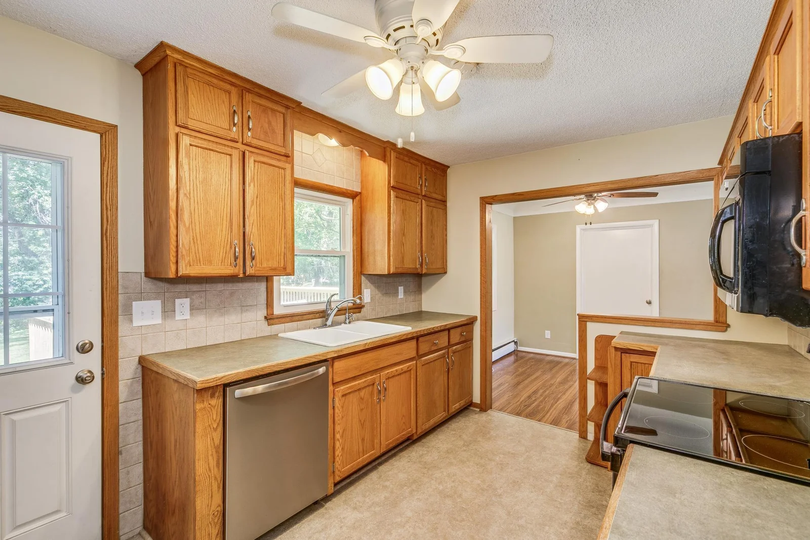 2643.1st.St (22).jpg