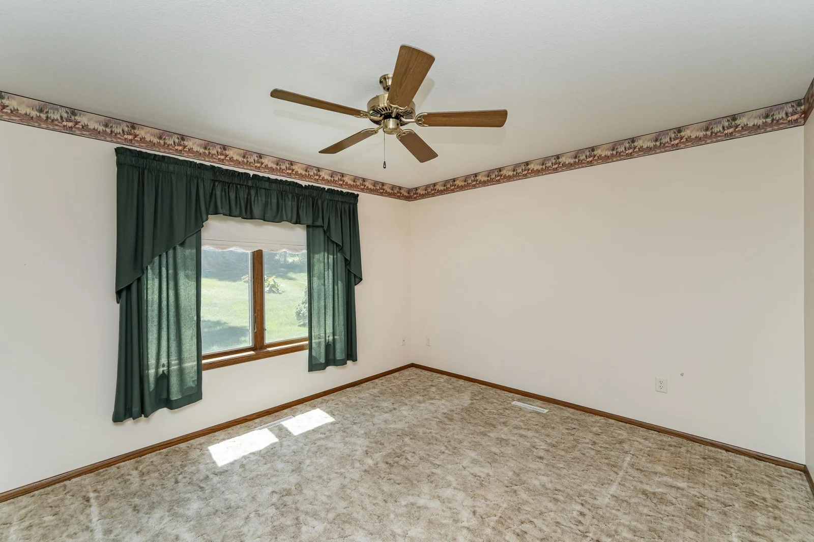 BEDROOM 1 WIDER DOORWAYS