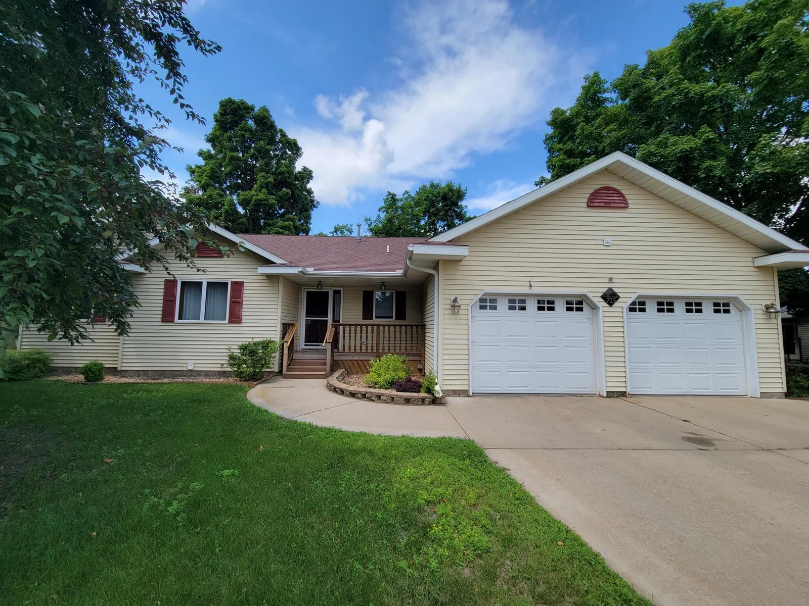 Maintenance free siding