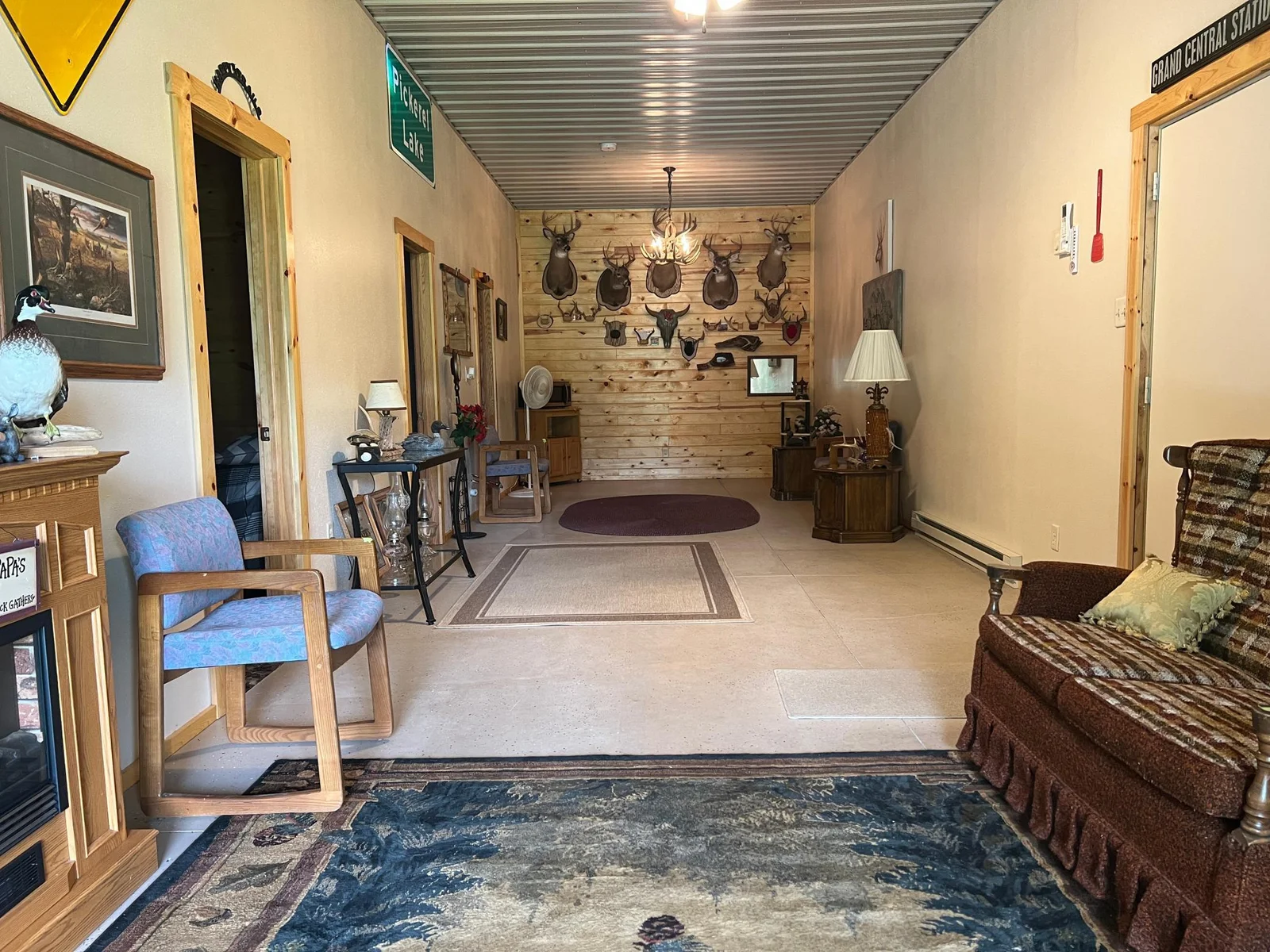 58 Pole Barn Living Room Area.JPG