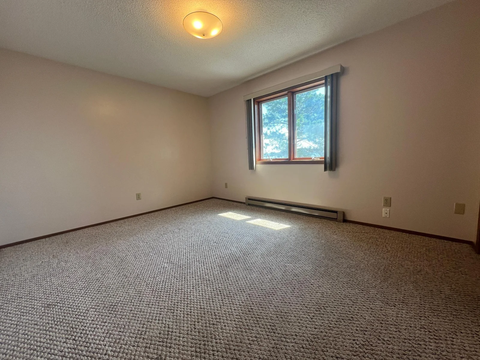 16 Primary Bedroom.JPG