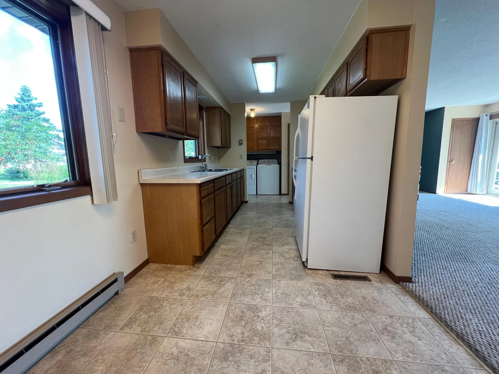11 Dining-Kitchen.JPG