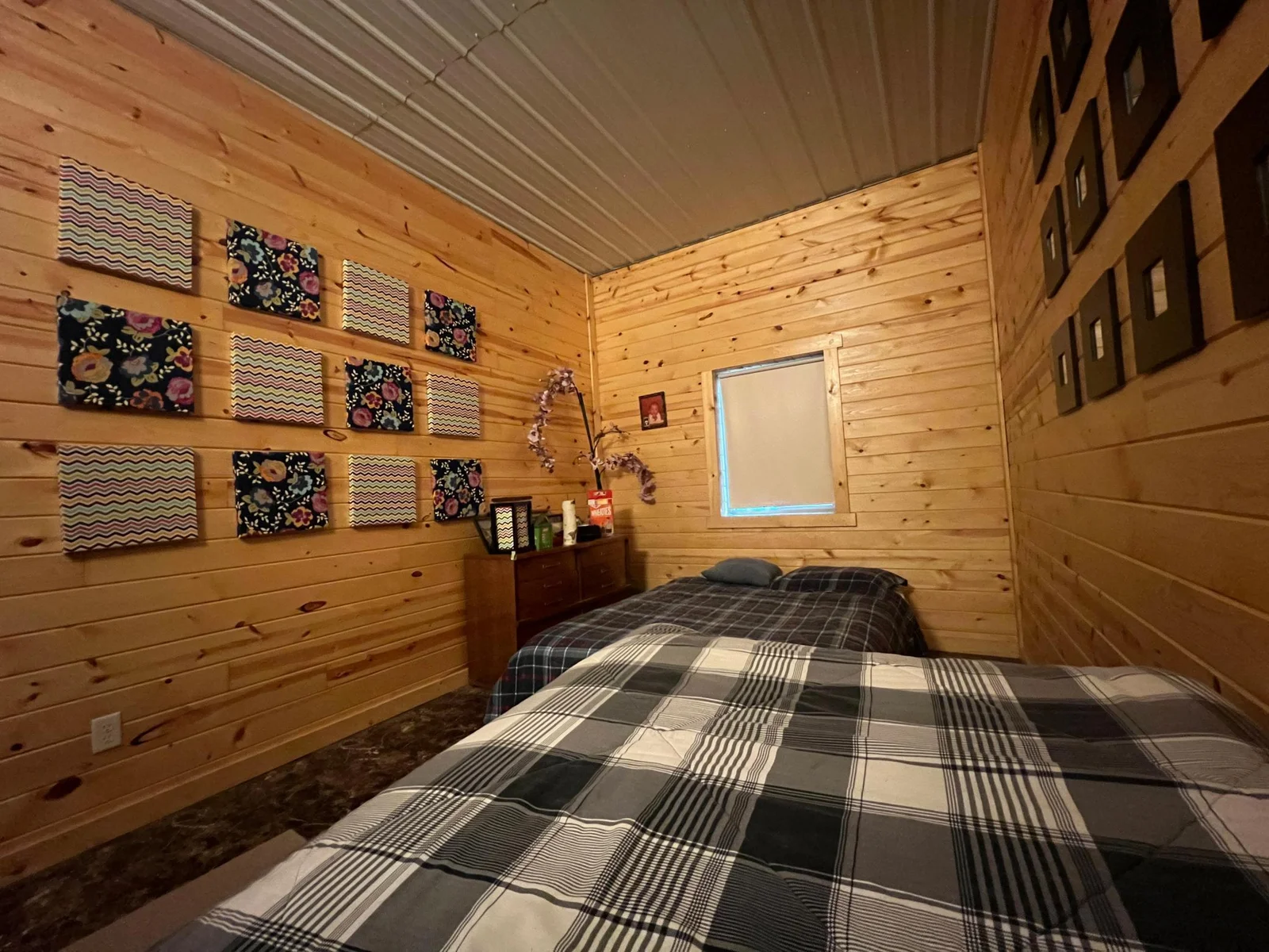 65 Pole Barn Bedroom 2.JPG